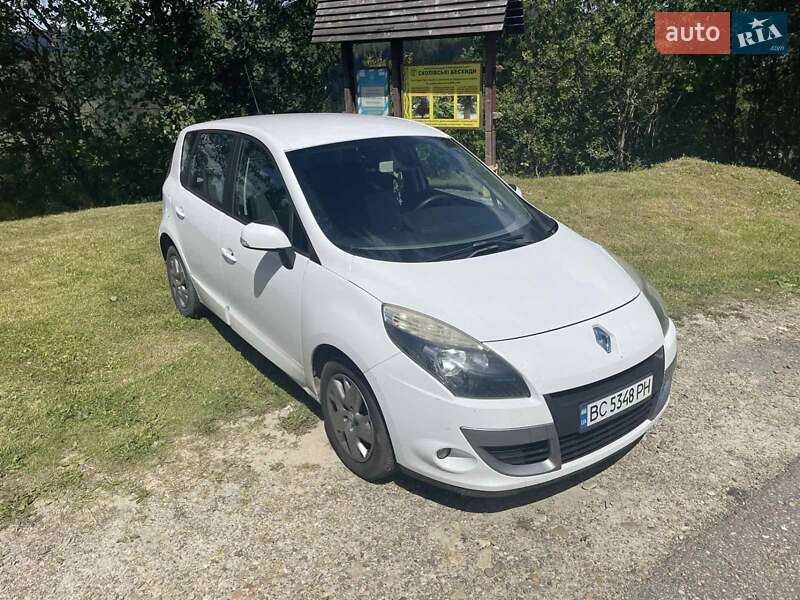 Renault Scenic 2011