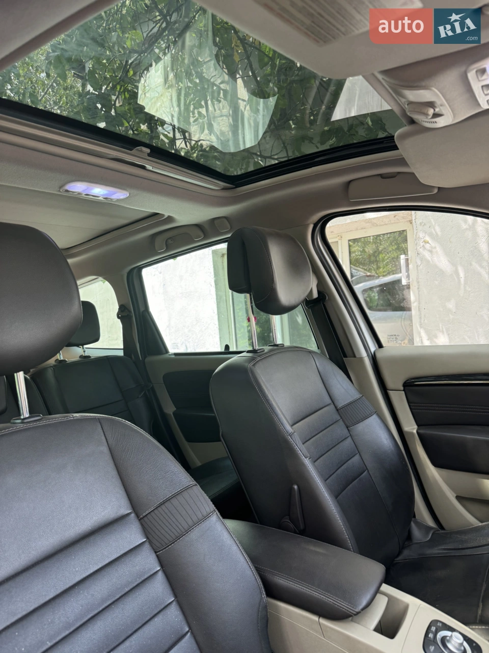 2010 Renault Scenic - мініатюра 12