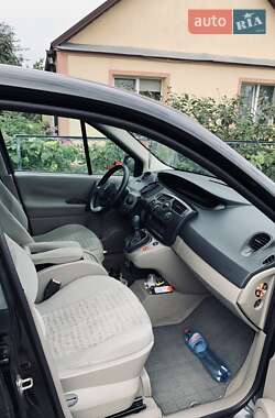 Минивэн Renault Scenic 2006 в 