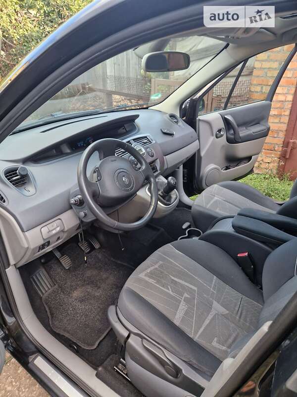 Мінівен Renault Scenic 2006 в Кривому Розі