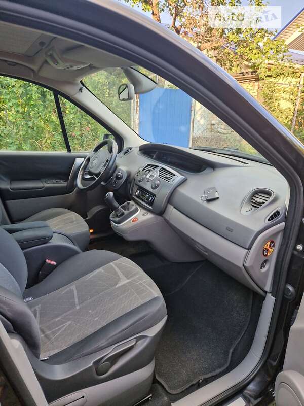Мінівен Renault Scenic 2006 в Кривому Розі