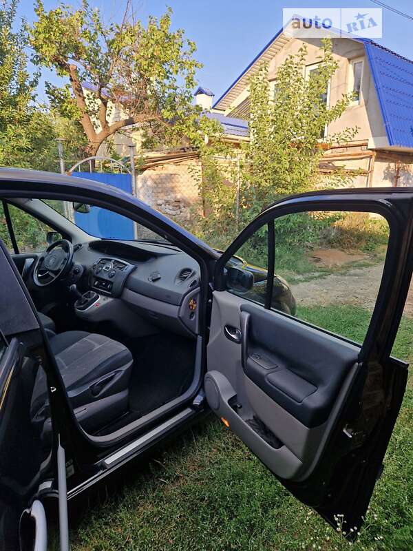 Мінівен Renault Scenic 2006 в Кривому Розі