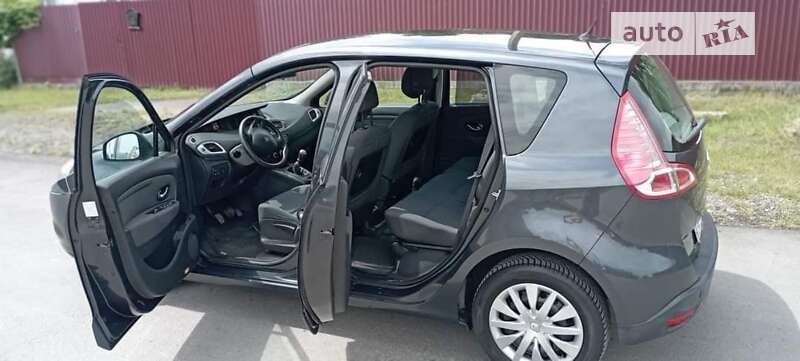 Минивэн Renault Scenic 2010 в Луцке