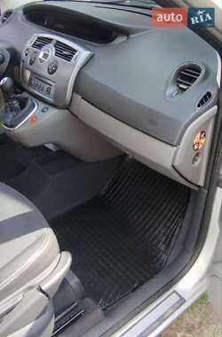 Минивэн Renault Scenic 2008 в 