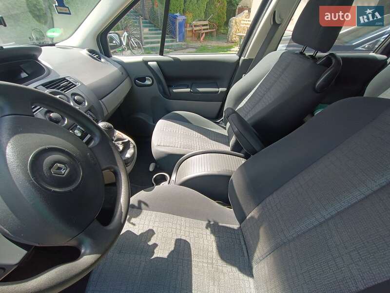 Минивэн Renault Scenic 2007 в Киеве