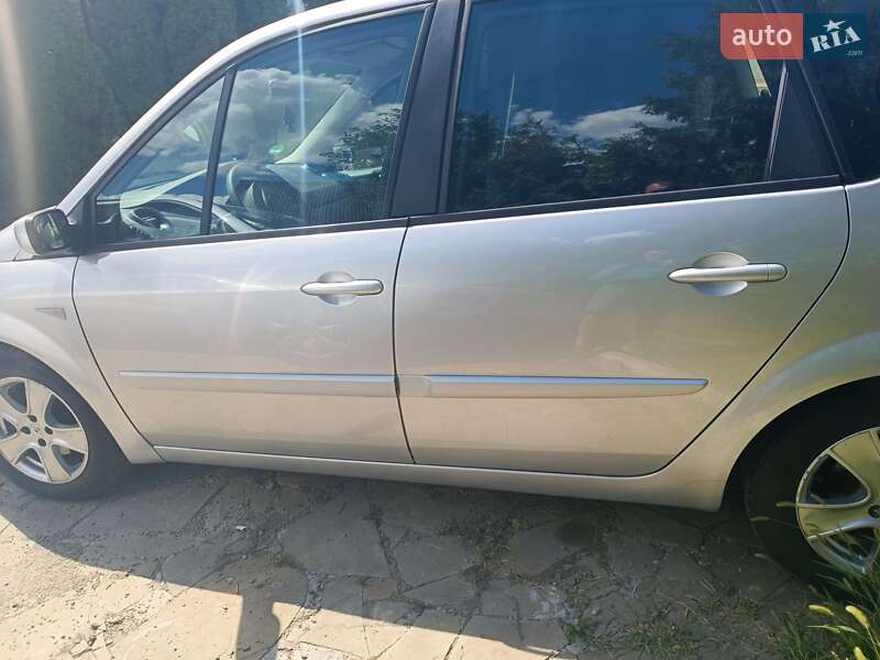 Минивэн Renault Scenic 2007 в Киеве