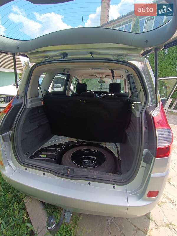 Минивэн Renault Scenic 2007 в Киеве