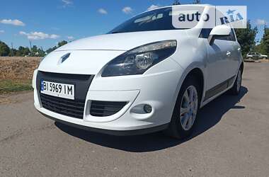 Минивэн Renault Scenic 2011 в Горишних Плавнях