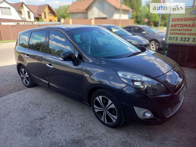 Мінівен Renault Scenic 2011 в Борисполі