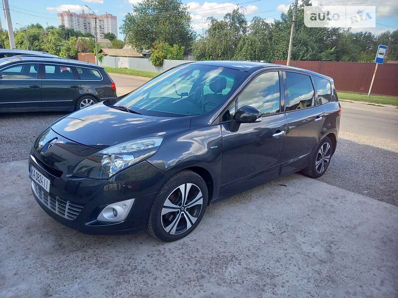 Мінівен Renault Scenic 2011 в Борисполі