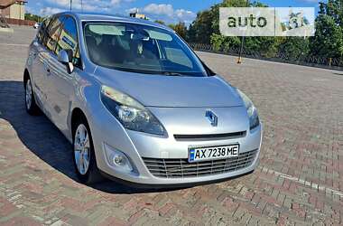 Минивэн Renault Scenic 2011 в Харькове