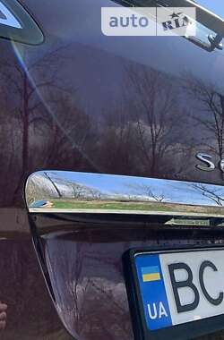 Минивэн Renault Scenic 2012 в 