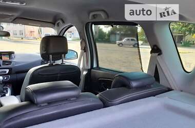 Минивэн Renault Scenic 2015 в 