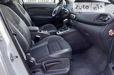 Минивэн Renault Scenic 2015 в 