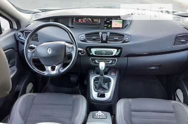 Минивэн Renault Scenic 2015 в 
