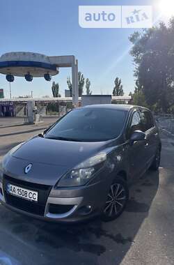 Минивэн Renault Scenic 2011 в Киеве