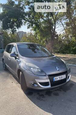 Мінівен Renault Scenic 2011 в Києві