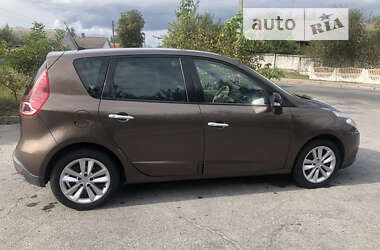 Мінівен Renault Scenic 2011 в Звягелі