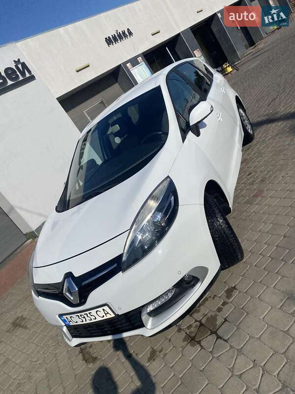 Минивэн Renault Scenic 2014 в Киеве
