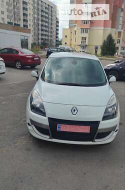 Минивэн Renault Scenic 2012 в Полтаве