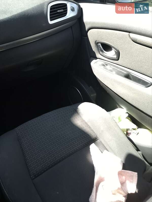 Минивэн Renault Scenic 2010 в Владимирце фото 13 Минивэн Renault Scenic 2010 в Владимирце