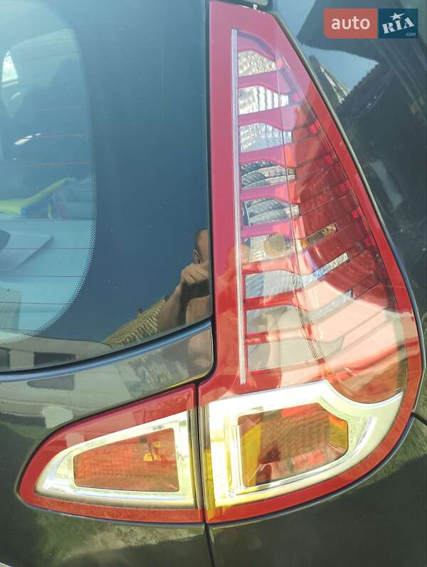 Минивэн Renault Scenic 2010 в Владимирце фото 24 Минивэн Renault Scenic 2010 в Владимирце