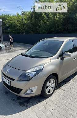 Минивэн Renault Scenic 2010 в Тернополе