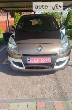 Минивэн Renault Scenic 2010 в Луцке