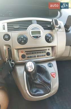 Минивэн Renault Scenic 2006 в 