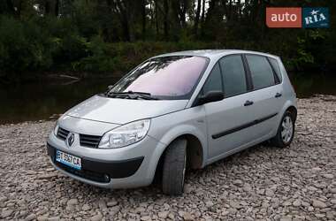 Минивэн Renault Scenic 2005 в 