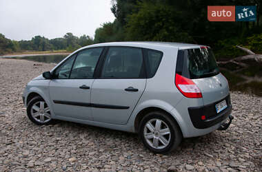 Минивэн Renault Scenic 2005 в 
