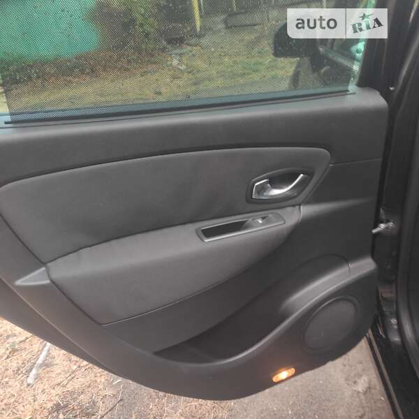 Минивэн Renault Scenic 2010 в Запорожье