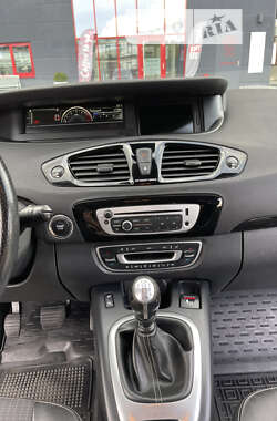 Минивэн Renault Scenic 2013 в Киеве