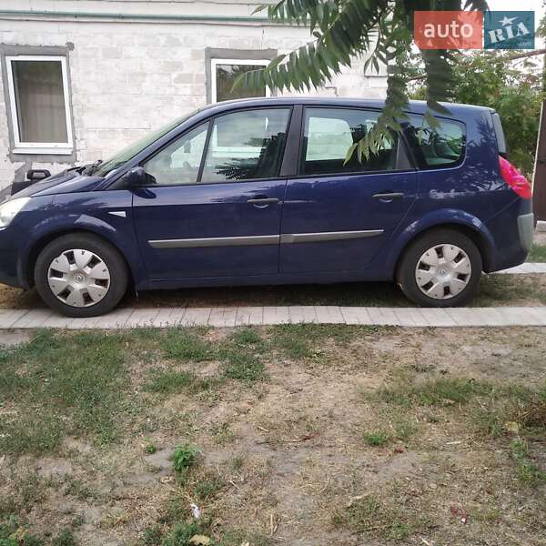 Минивэн Renault Scenic 2007 в Царичанке