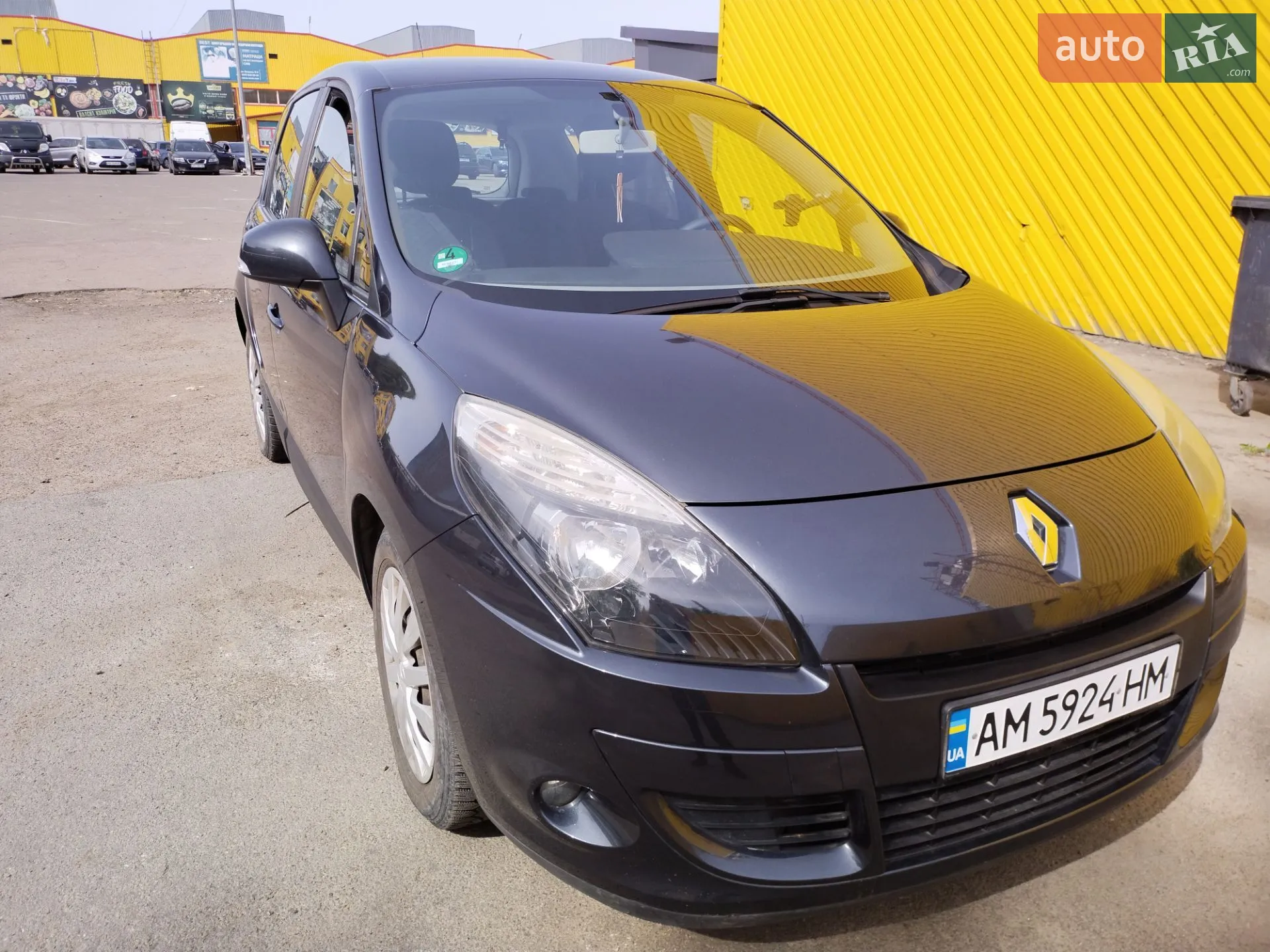 2010 Renault Scenic - мініатюра 2