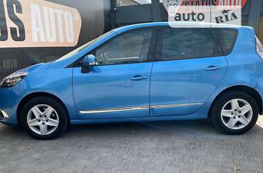 Минивэн Renault Scenic 2015 в 