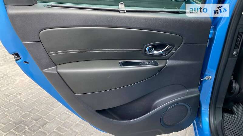 Минивэн Renault Scenic 2015 в Виннице