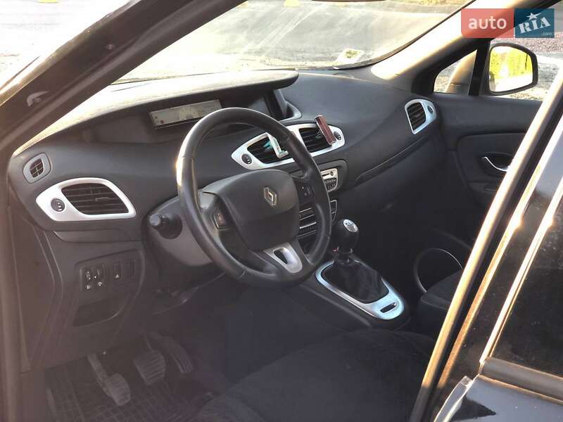 Минивэн Renault Scenic 2009 в Киеве
