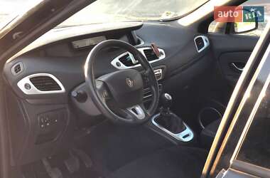 Минивэн Renault Scenic 2009 в 