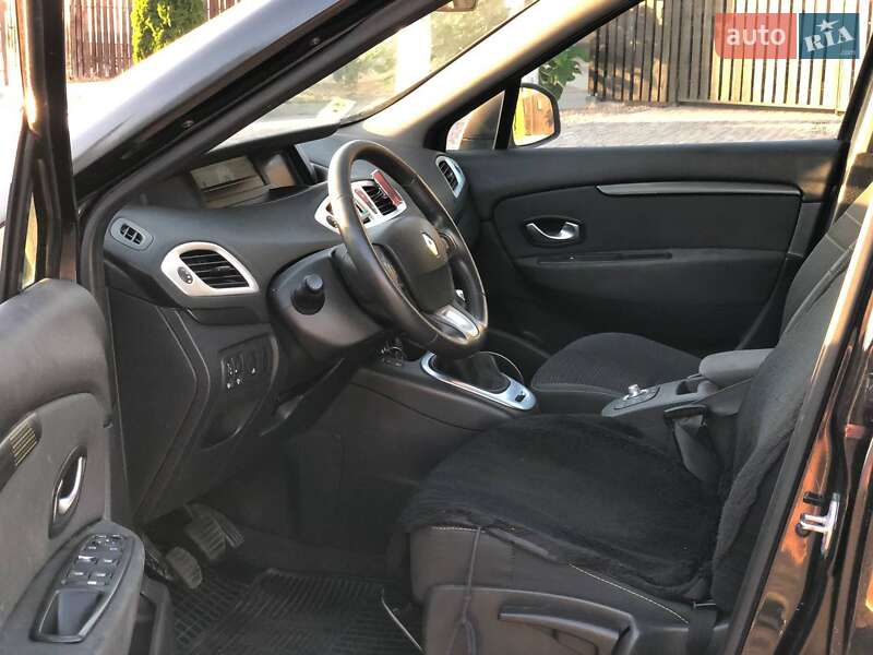 Минивэн Renault Scenic 2009 в Киеве