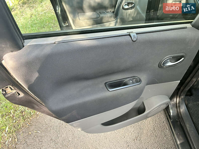 Минивэн Renault Scenic 2007 в Ровно фото 16 Минивэн Renault Scenic 2007 в Ровно