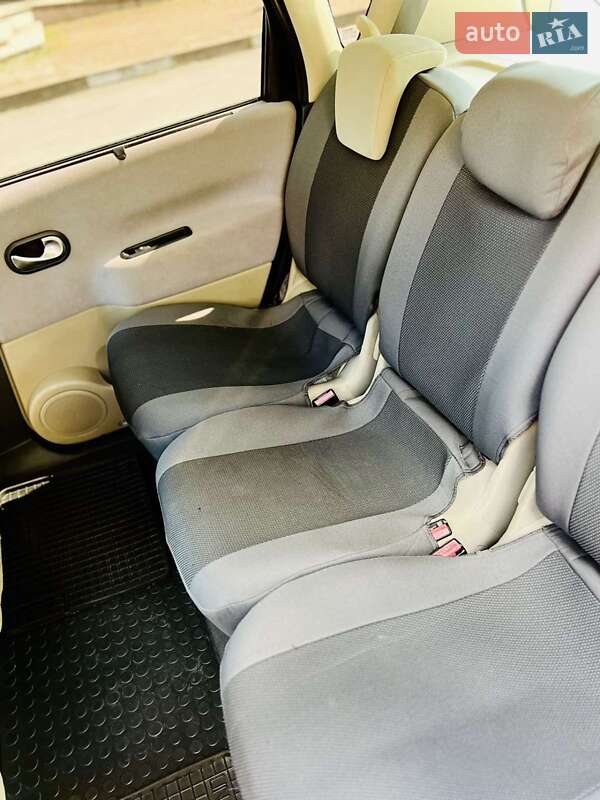 Минивэн Renault Scenic 2007 в Калуше
