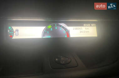 Минивэн Renault Scenic 2011 в 