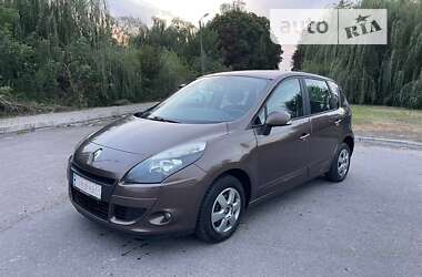 Мінівен Renault Scenic 2011 в Дубні