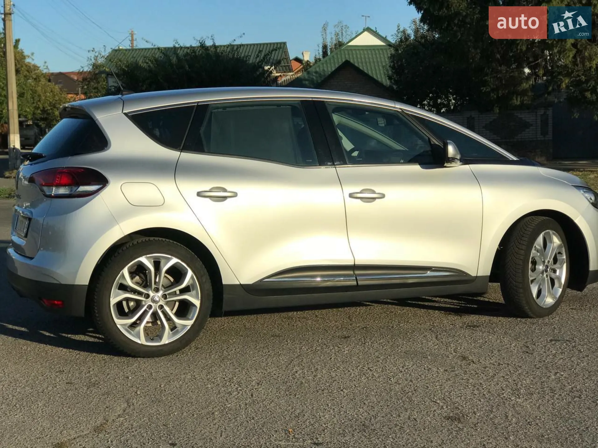 2017 Renault Scenic - мініатюра 2