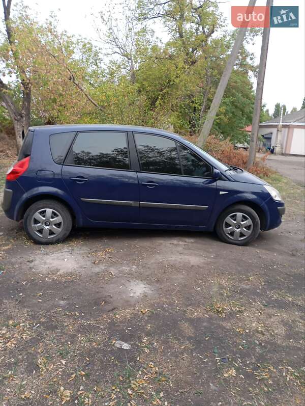 Мінівен Renault Scenic 2007 в Устинівці