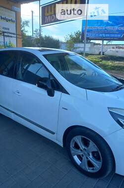 Мінівен Renault Scenic 2013 в Вознесенську