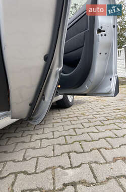 Минивэн Renault Scenic 2010 в 