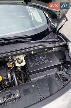 Минивэн Renault Scenic 2010 в 