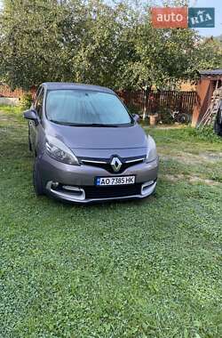 Минивэн Renault Scenic 2013 в 